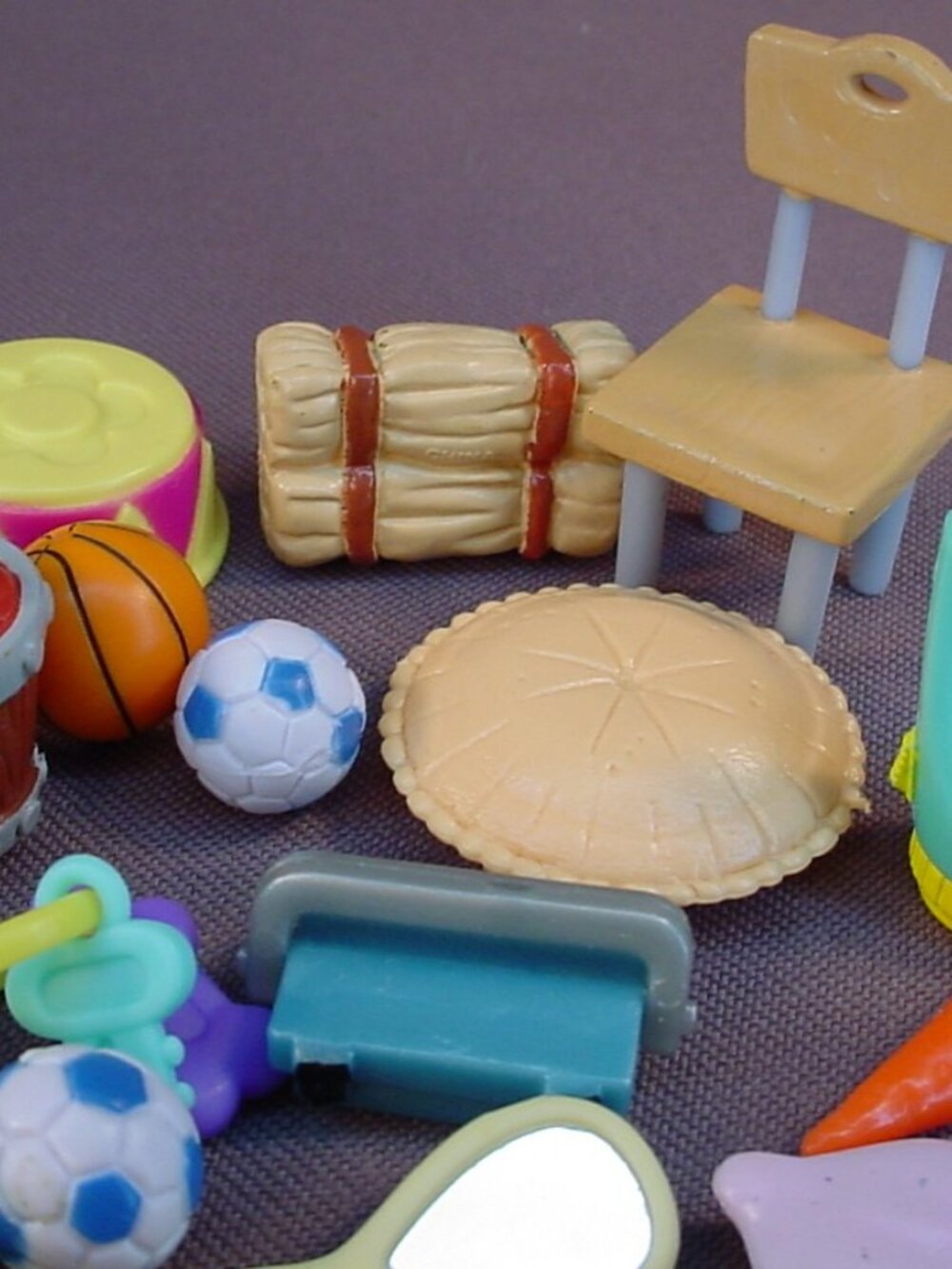 Hamtaro Lot Of Playset Accessories, Early 2000's Epoch And Hasbro, Vintage Toys - Picture 3 of 5